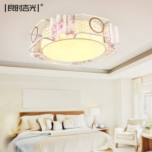 小狗家居专营店灯具购买指南 点亮品质生活